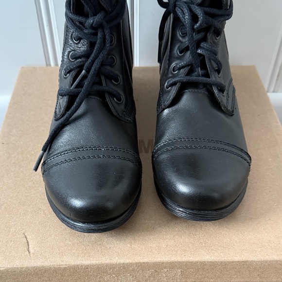 Steve Madden Black Troopa Combat Boots Size 9 - Picture 5 of 7